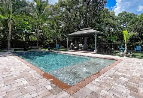 1653 Sunnybrook Lane Clearwater FL 33764