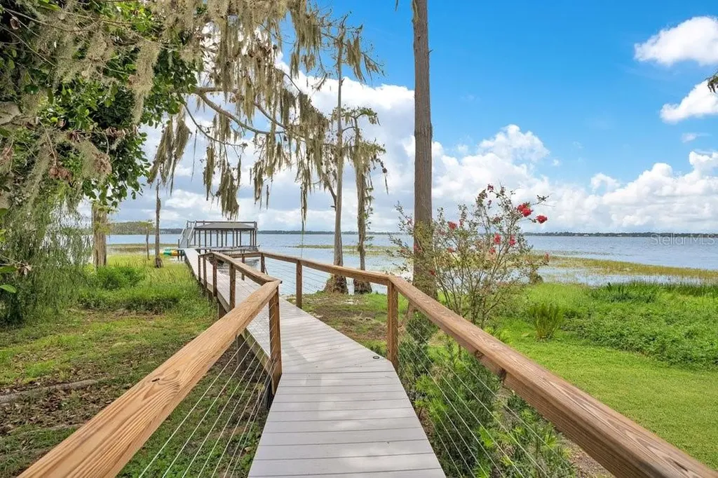 724 W 2nd Avenue Windermere FL 34786