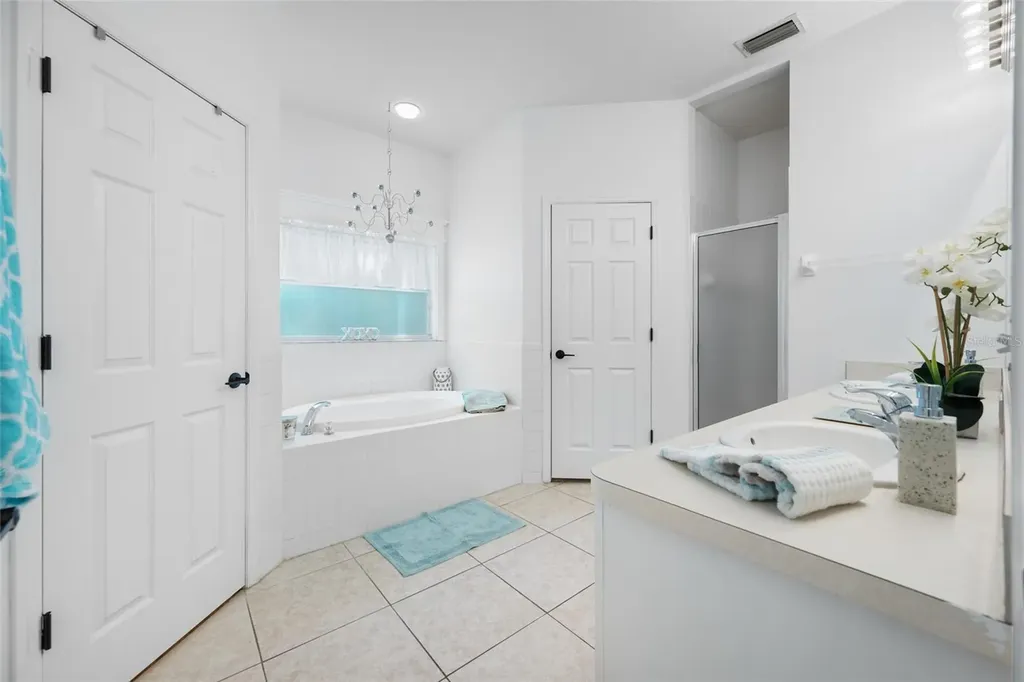 12707 Linda Drive Tampa FL 33612