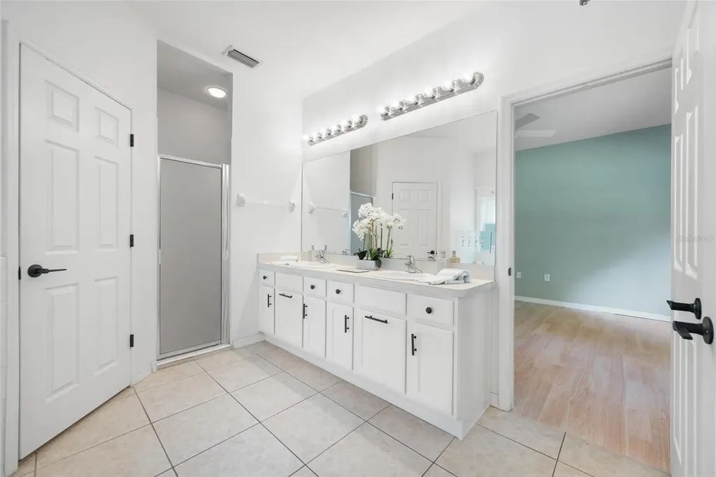 12707 Linda Drive Tampa FL 33612