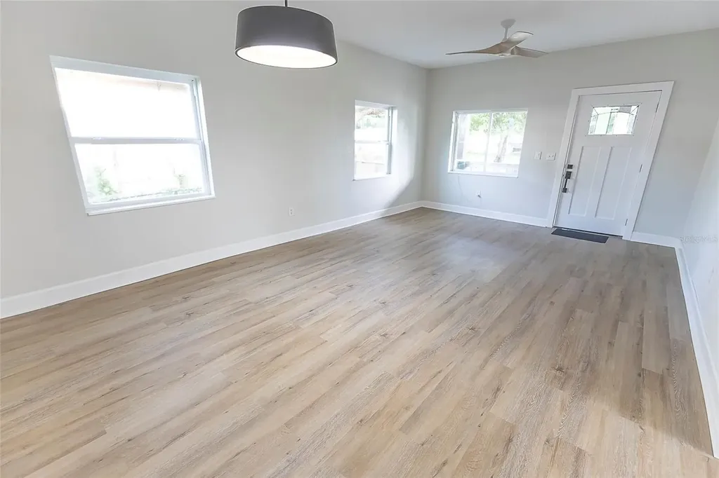 3203 E Emma Street Tampa FL 33610