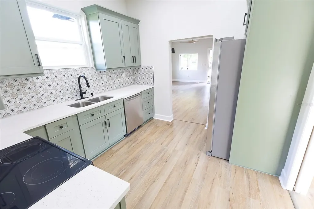 3203 E Emma Street Tampa FL 33610