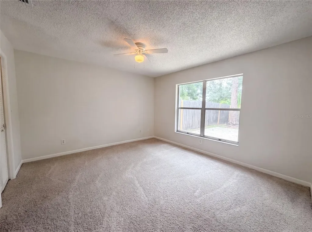 8613 Cottonway Lane Tampa FL 33635