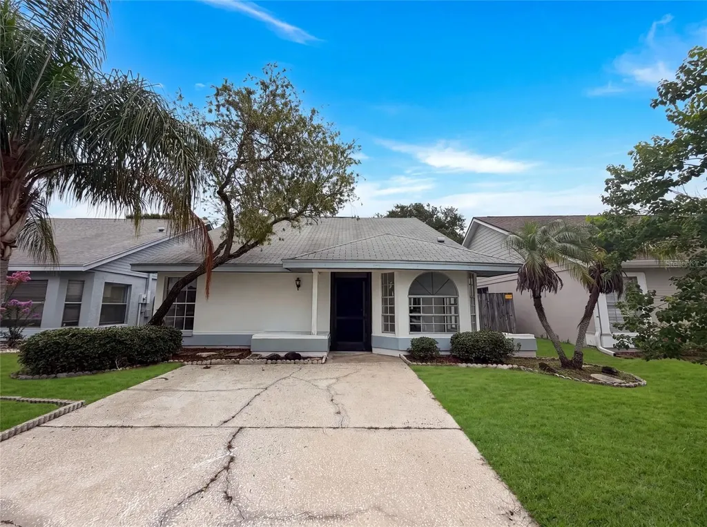 8613 Cottonway Lane Tampa FL 33635