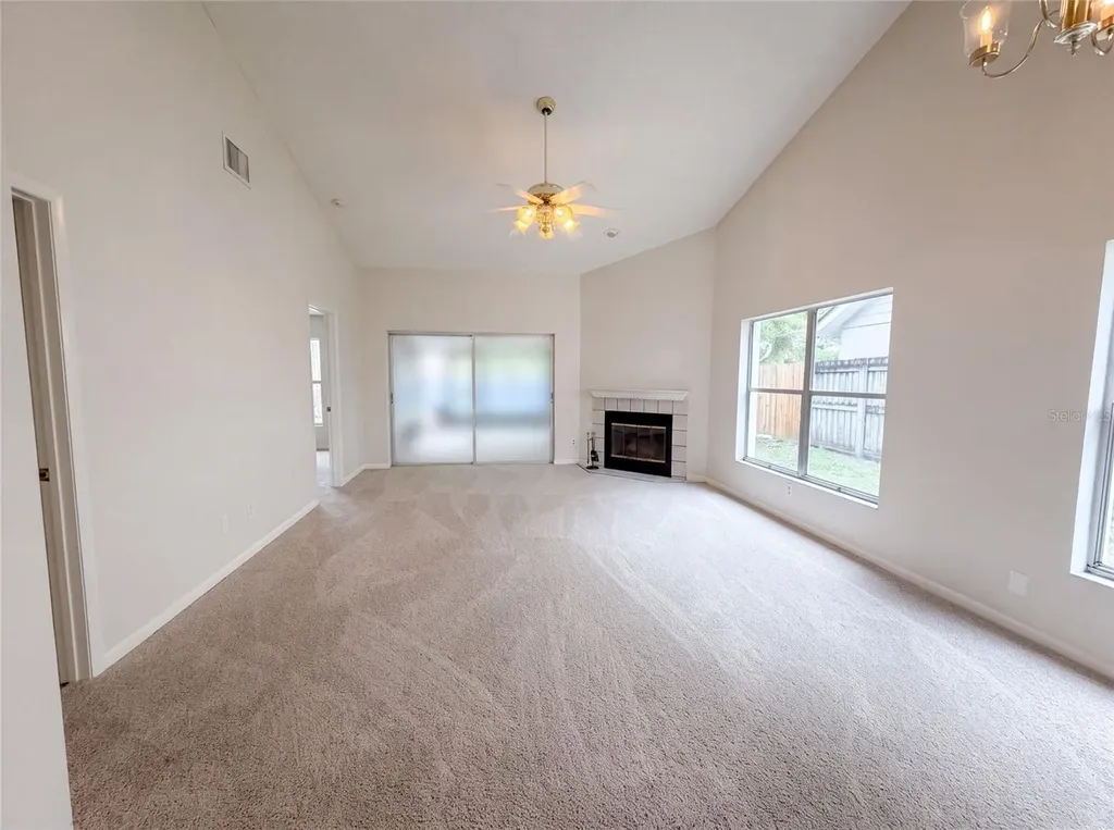8613 Cottonway Lane Tampa FL 33635