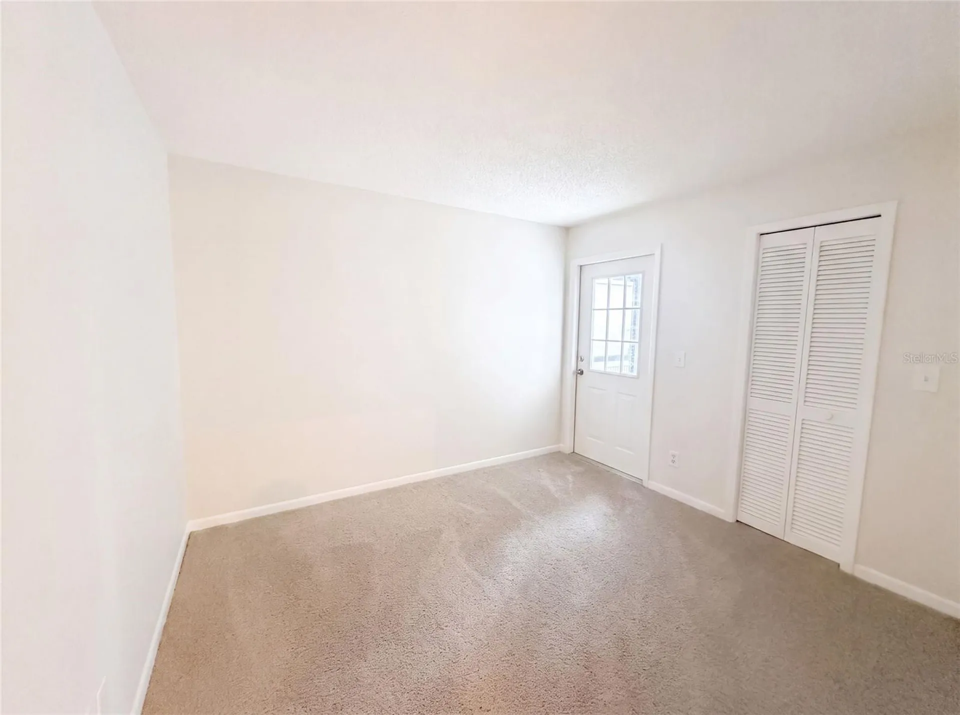 8613 Cottonway Lane Tampa FL 33635