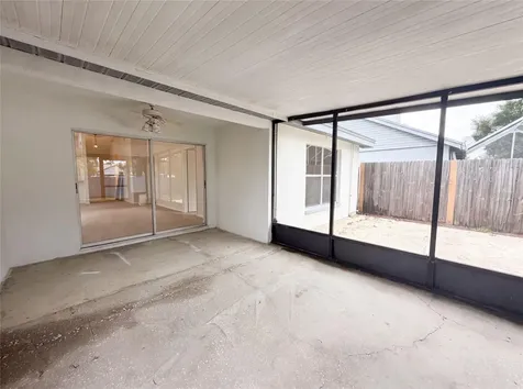 8613 Cottonway Lane Tampa FL 33635