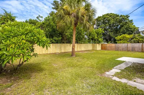 3332 70th Lane N St Petersburg FL 33710
