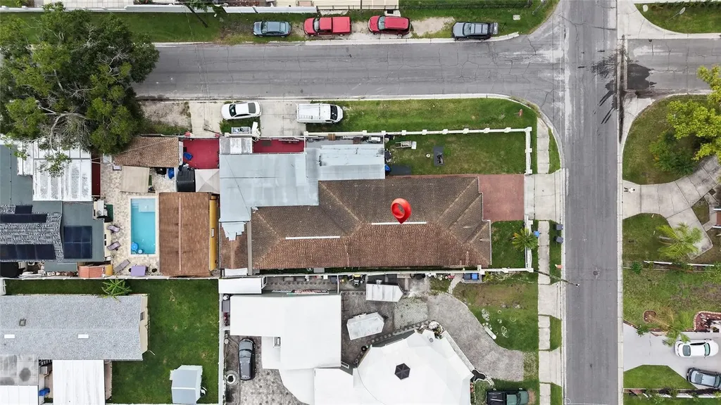6922 N Hale Avenue Tampa FL 33614