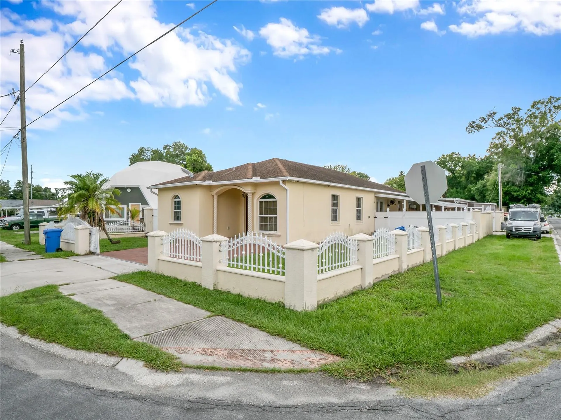 6922 N Hale Avenue Tampa FL 33614