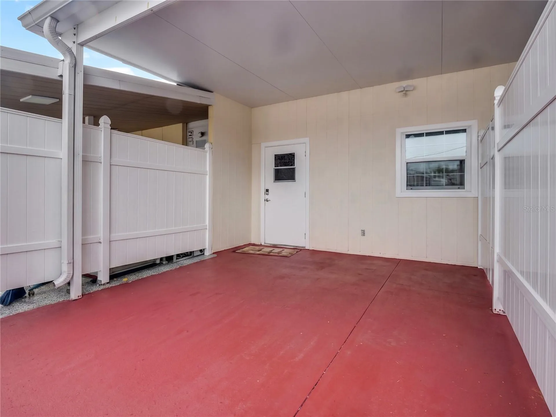 6922 N Hale Avenue Tampa FL 33614