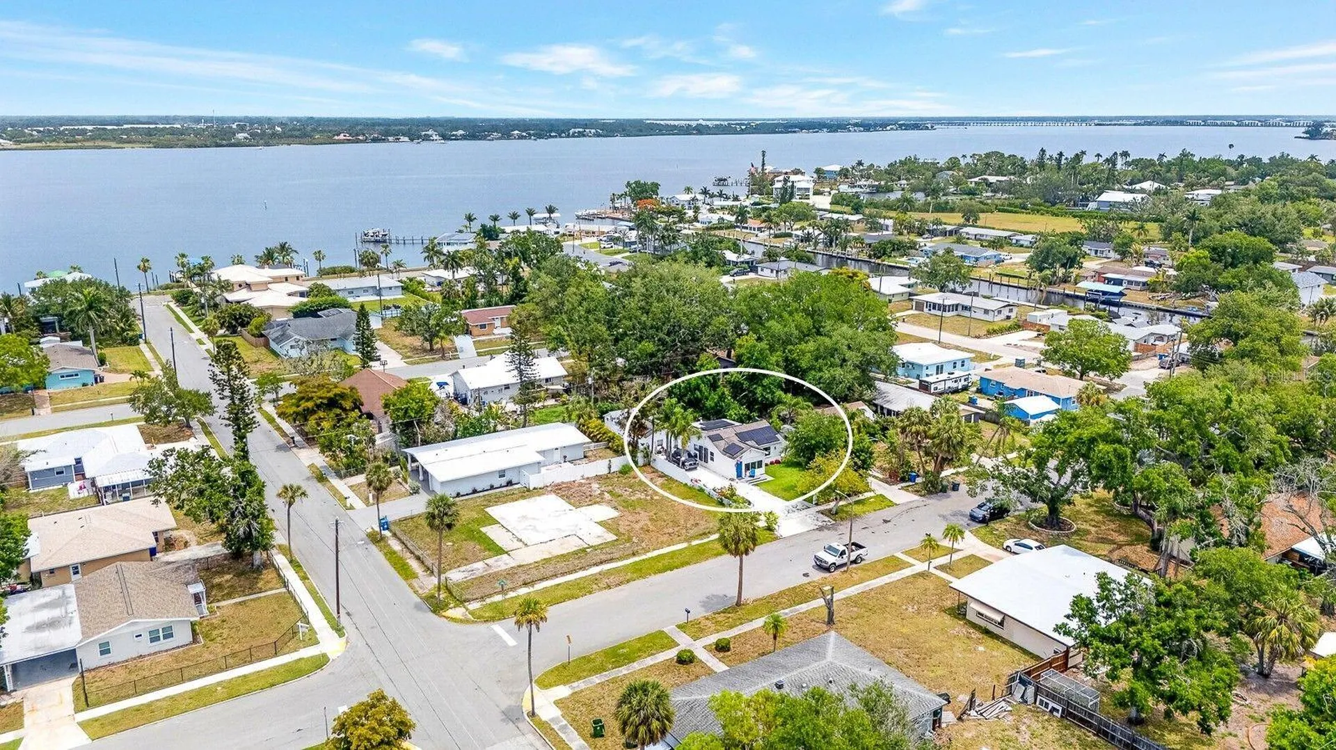 2009 1st Avenue E Bradenton FL 34208
