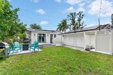 2009 1st Avenue E Bradenton FL 34208