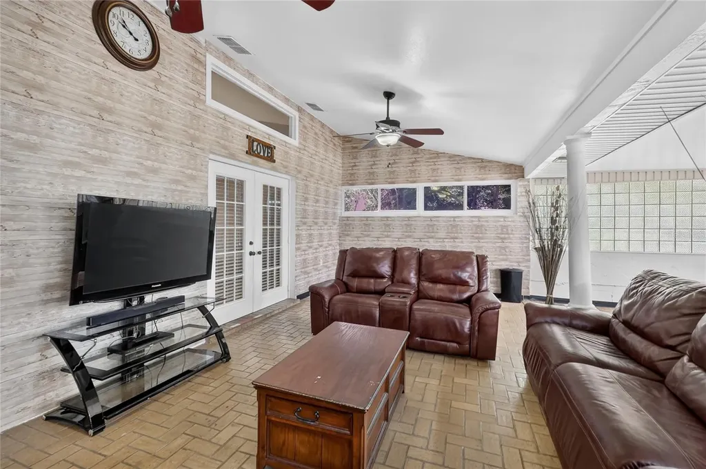 5939 Windwood Drive Lakeland FL 33813