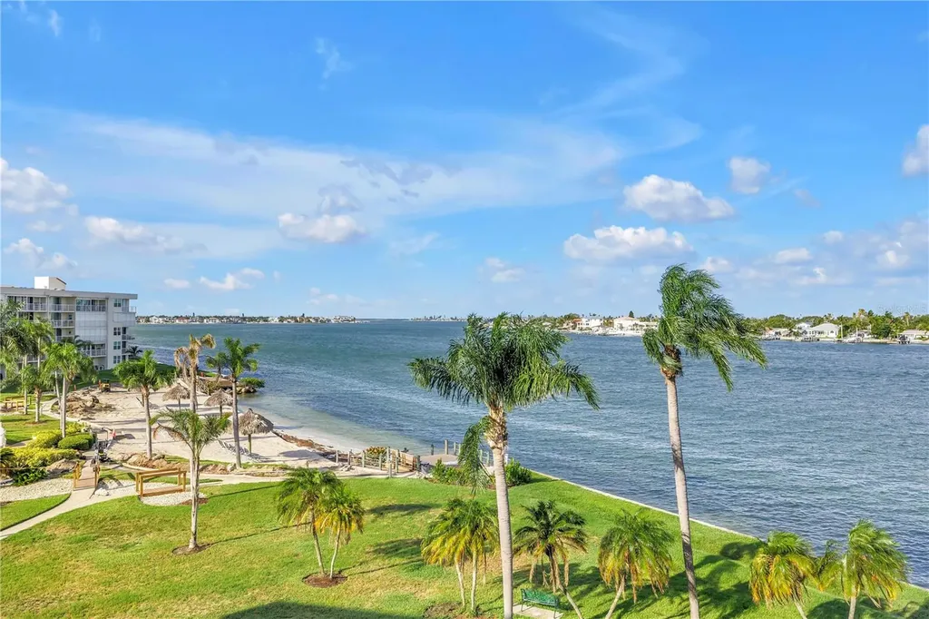 6001 Bahia Del Mar Circle St Petersburg FL 33715