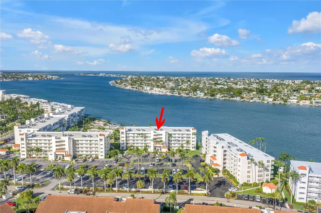6001 Bahia Del Mar Circle St Petersburg FL 33715