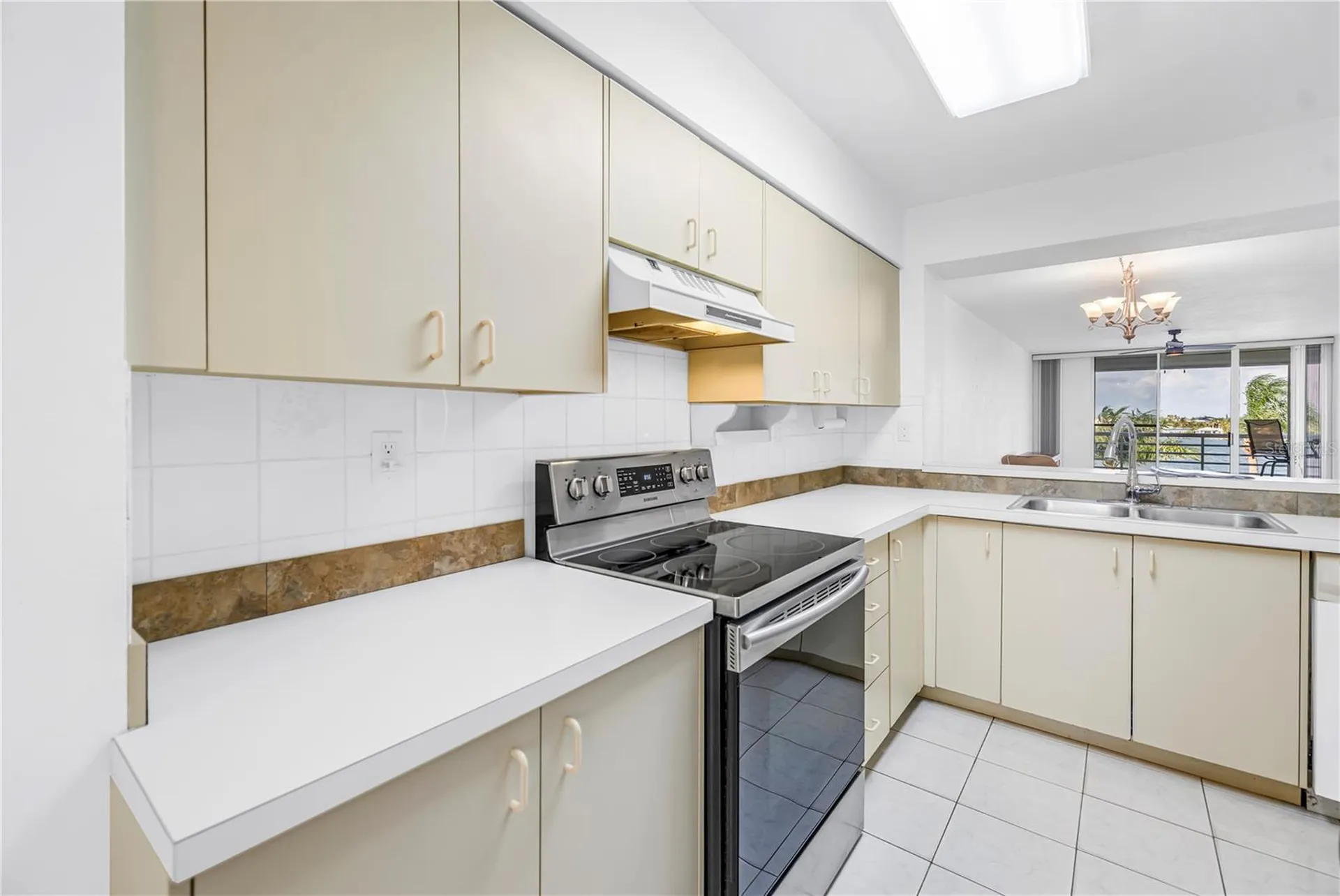 6001 Bahia Del Mar Circle St Petersburg FL 33715