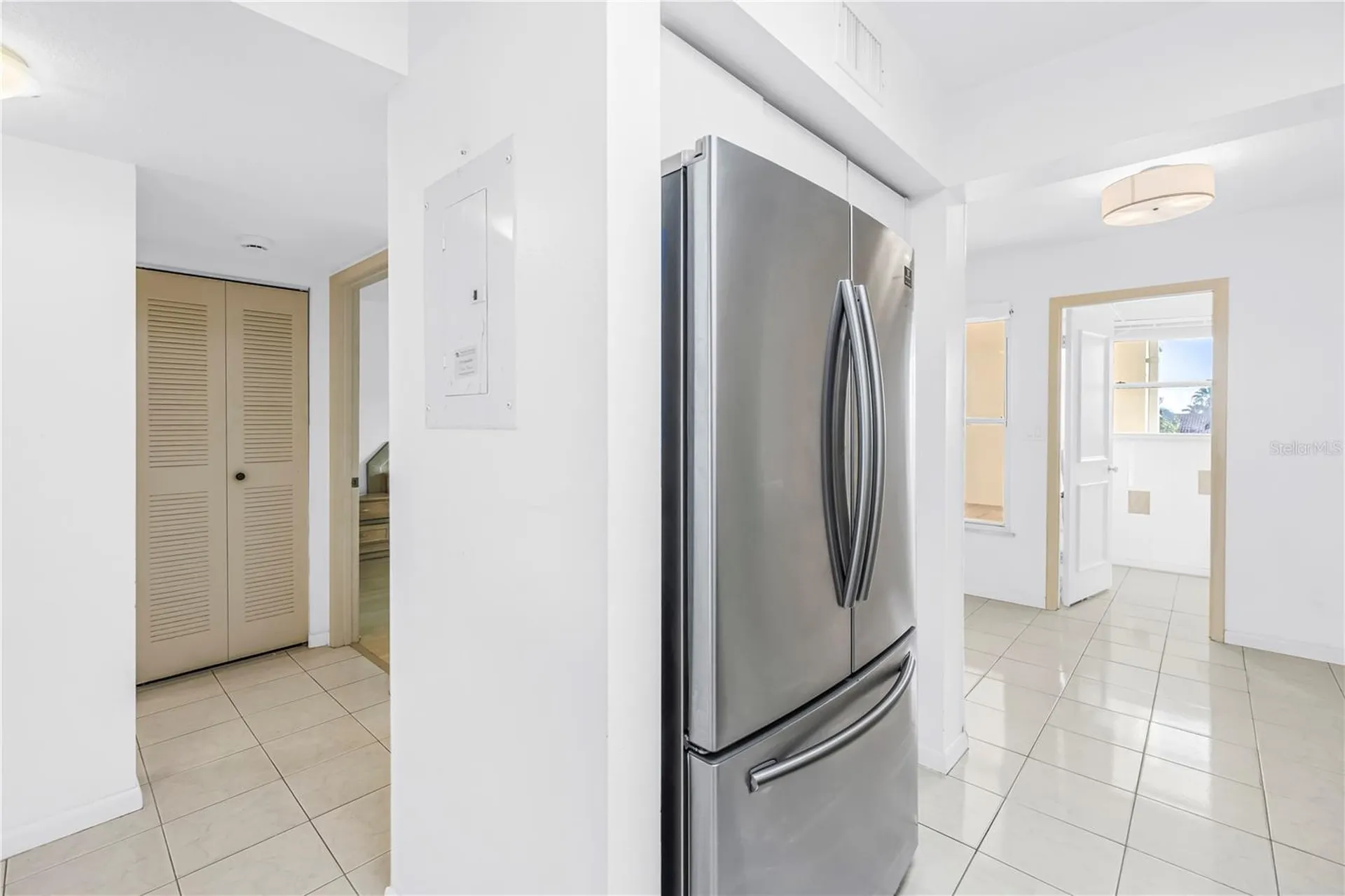 6001 Bahia Del Mar Circle St Petersburg FL 33715