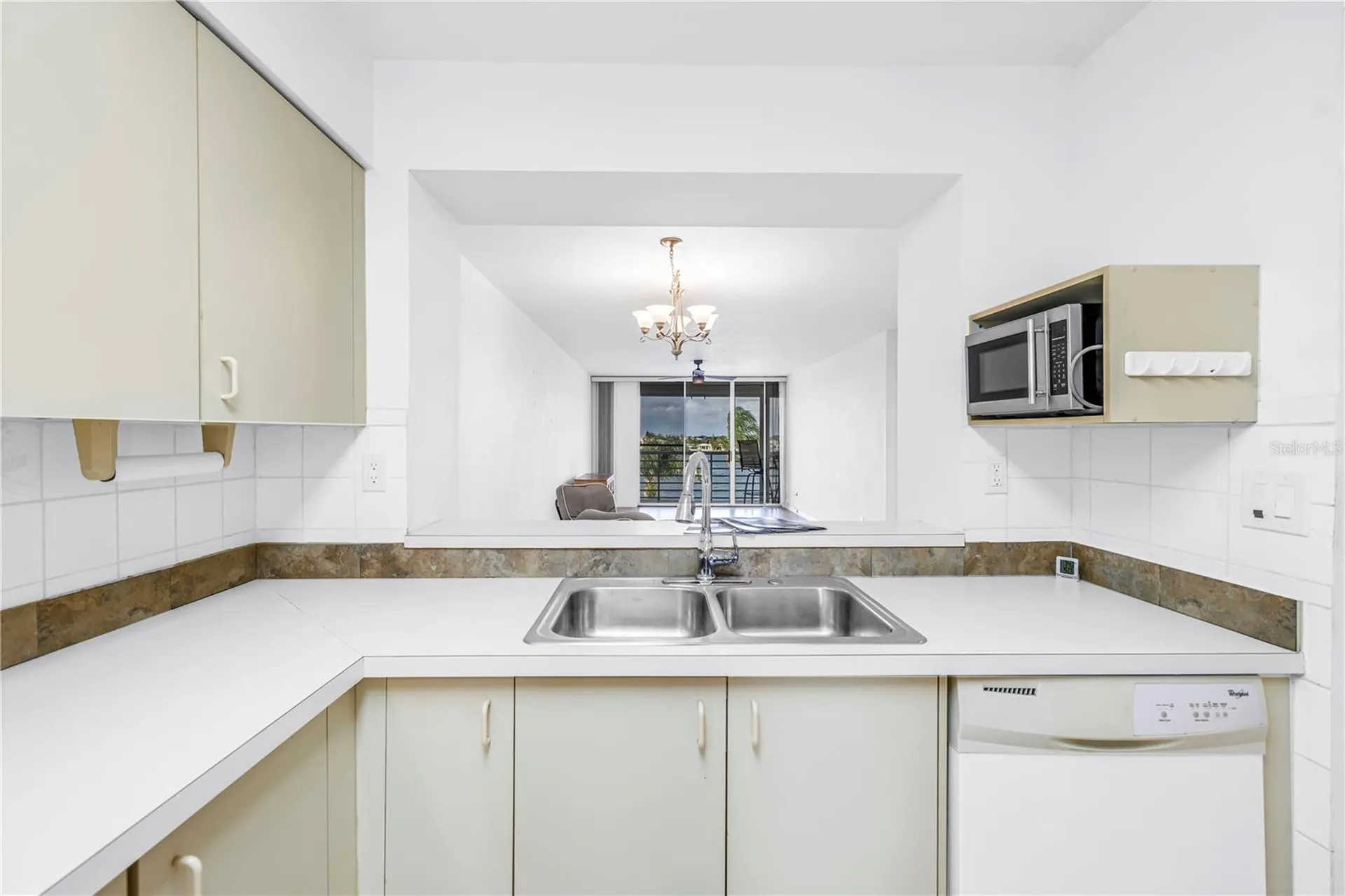 6001 Bahia Del Mar Circle St Petersburg FL 33715