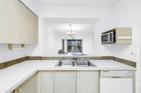 6001 Bahia Del Mar Circle St Petersburg FL 33715
