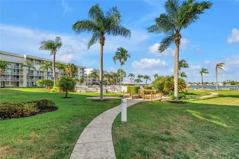 6001 Bahia Del Mar Circle St Petersburg FL 33715
