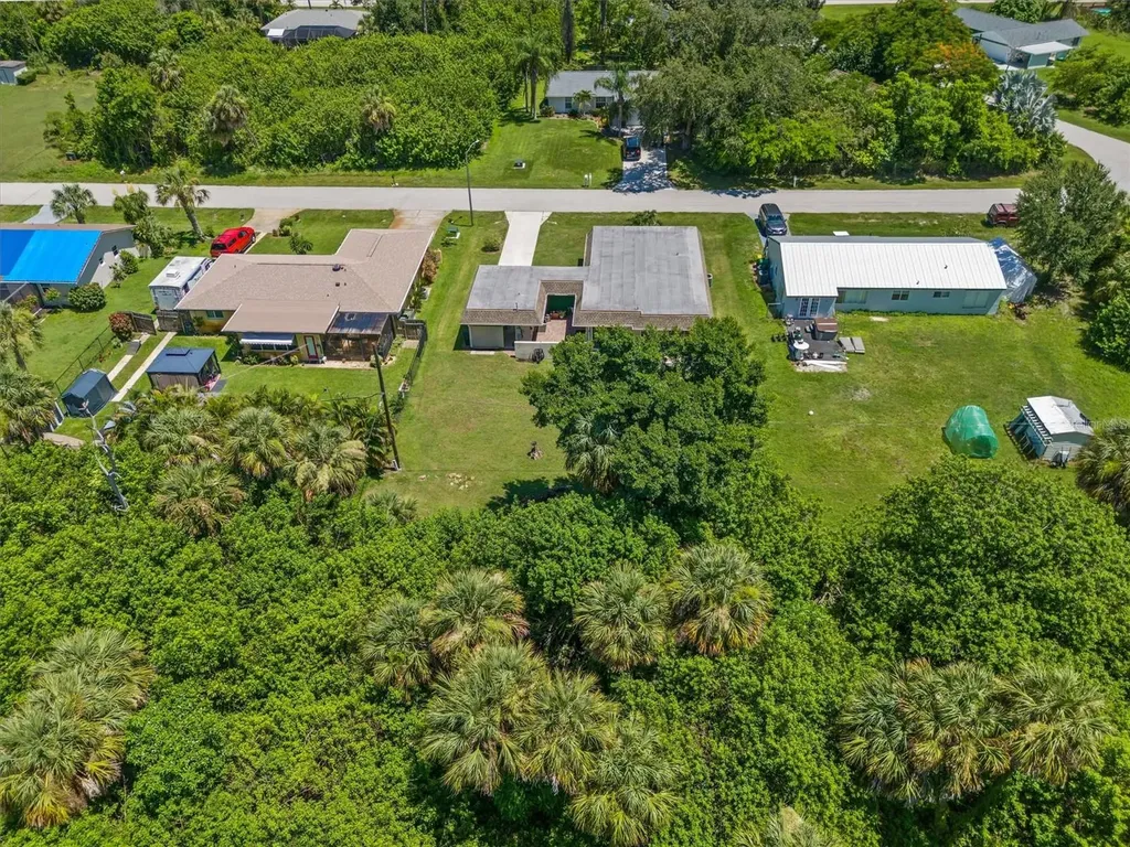 18579 Robinson Avenue Port Charlotte FL 33948