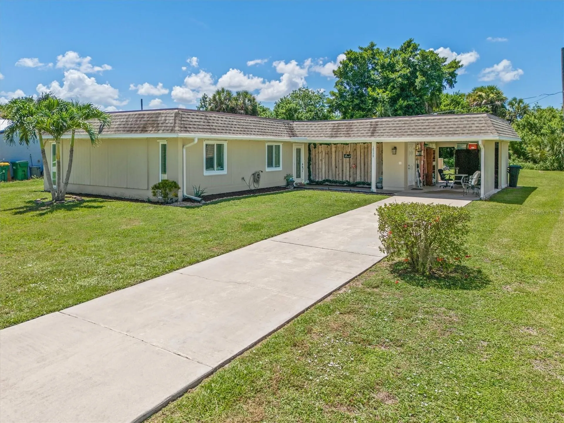 18579 Robinson Avenue Port Charlotte FL 33948