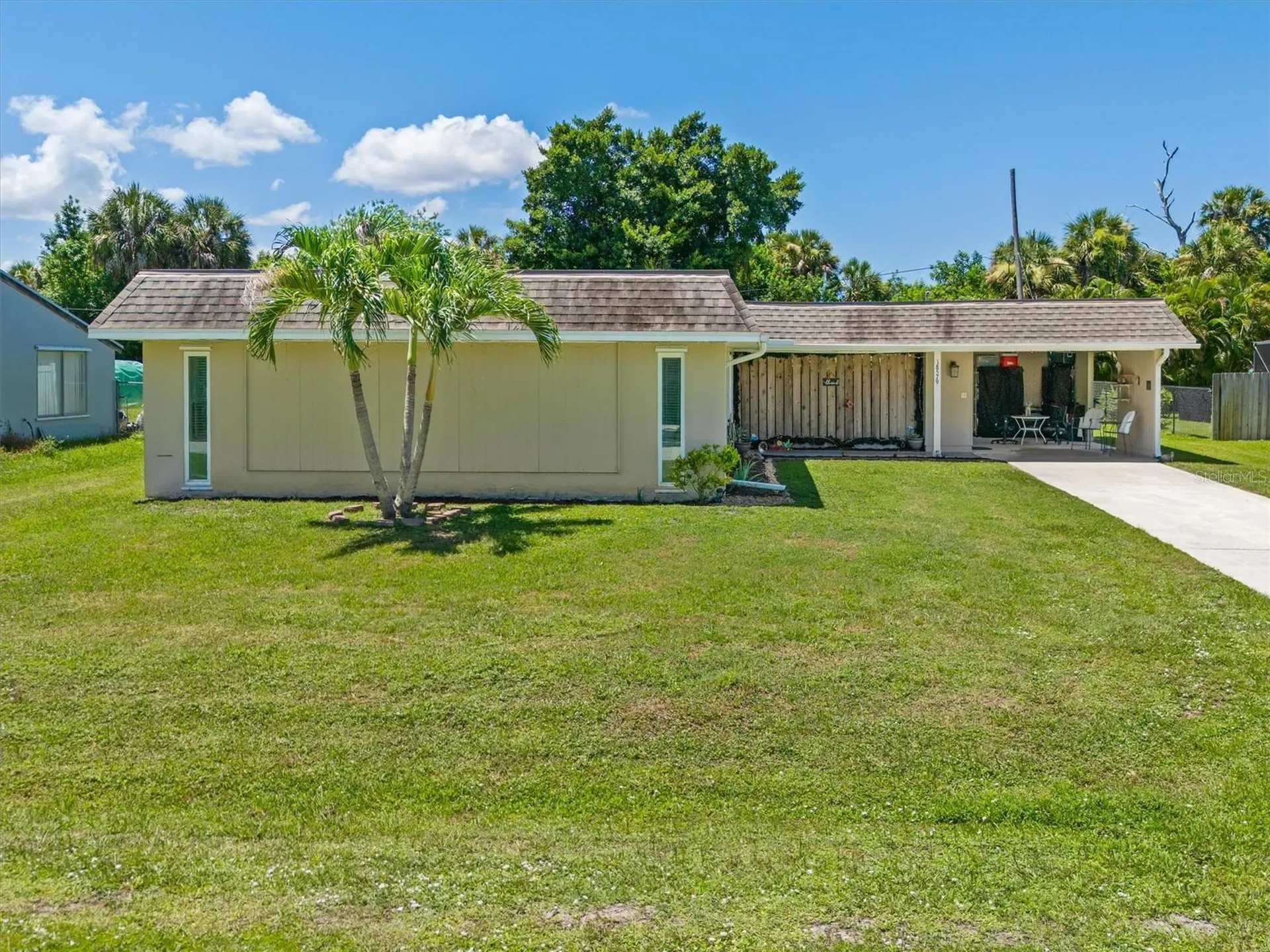 18579 Robinson Avenue Port Charlotte FL 33948