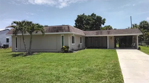 18579 Robinson Avenue Port Charlotte FL 33948