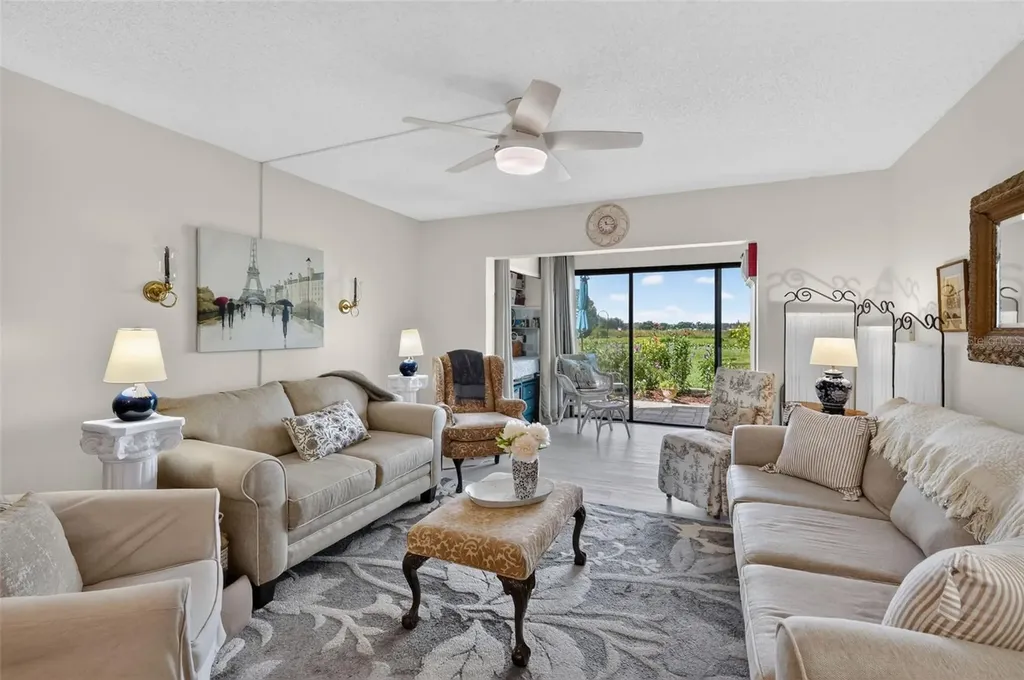 4300 Baywood Boulevard Mount Dora FL 32757