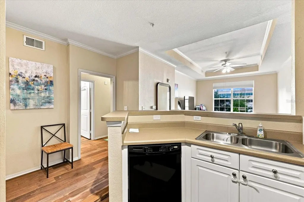 4221 W Spruce Street Tampa FL 33607