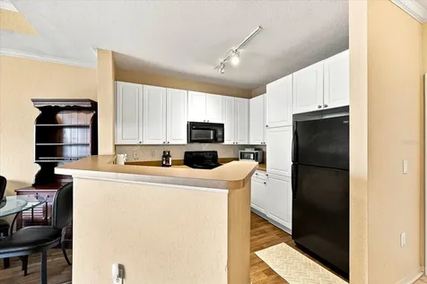 4221 W Spruce Street Tampa FL 33607