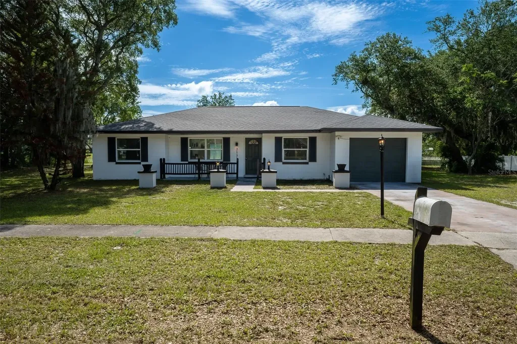 2131 Hainlin Court Deltona FL 32738