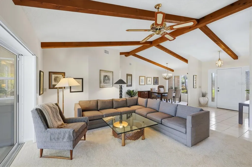 5511 Country Lakes Trail Sarasota FL 34243