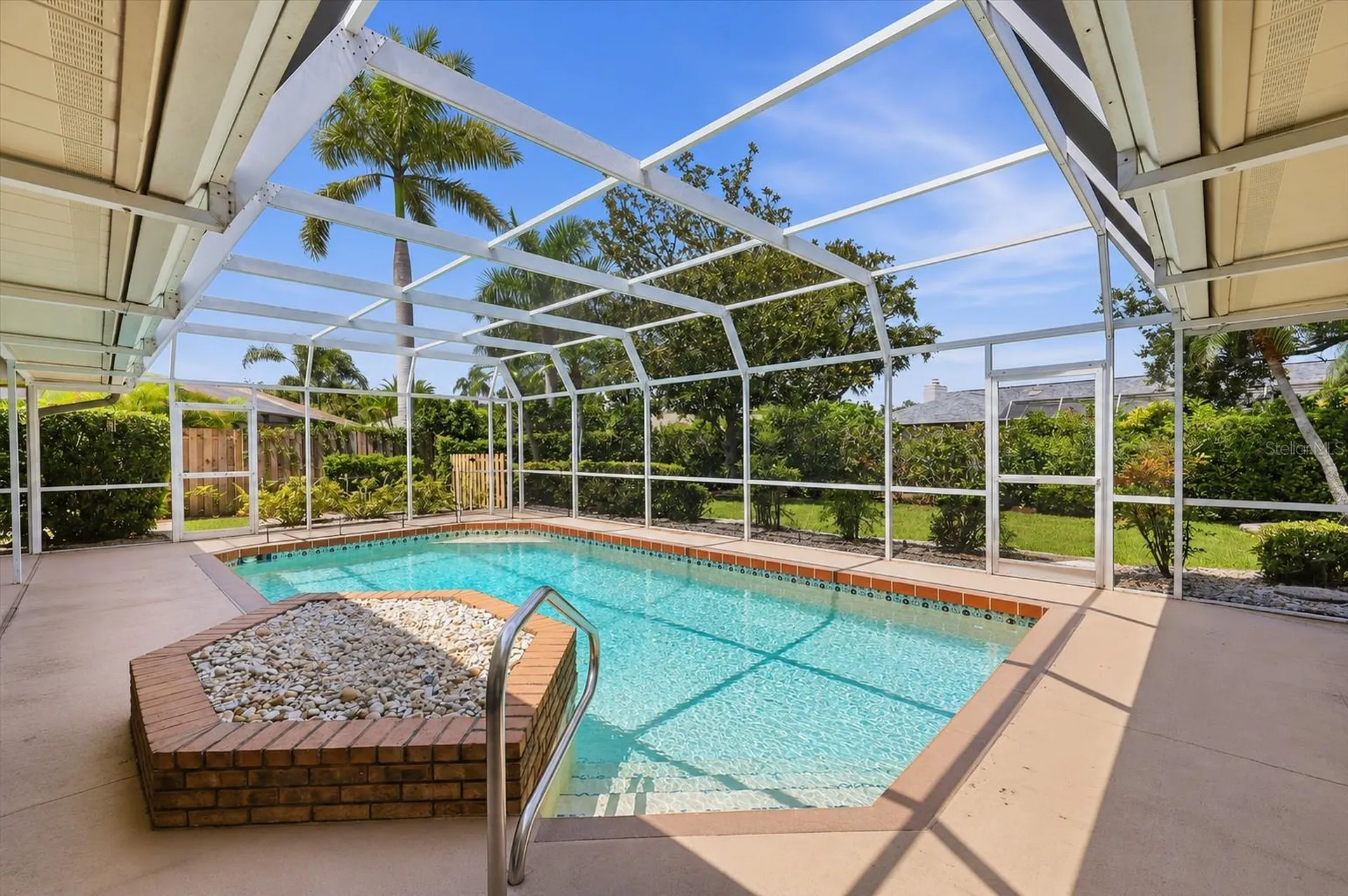 5511 Country Lakes Trail Sarasota FL 34243