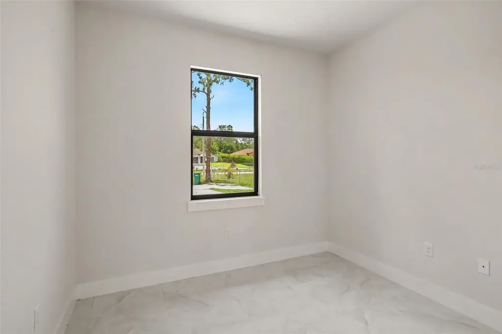 2420 52nd Avenue NE Naples FL 34120