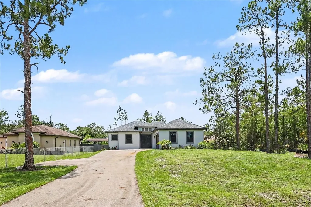 2420 52nd Avenue NE Naples FL 34120