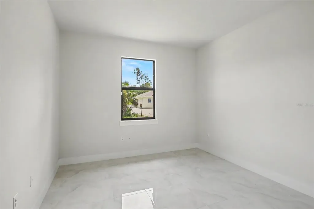 2420 52nd Avenue NE Naples FL 34120