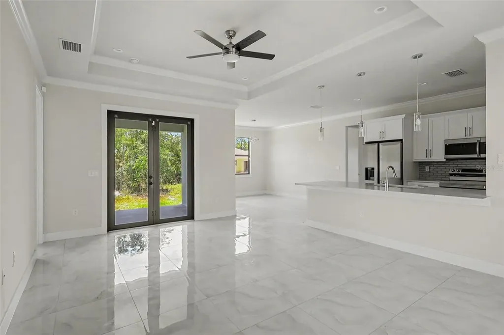 2420 52nd Avenue NE Naples FL 34120