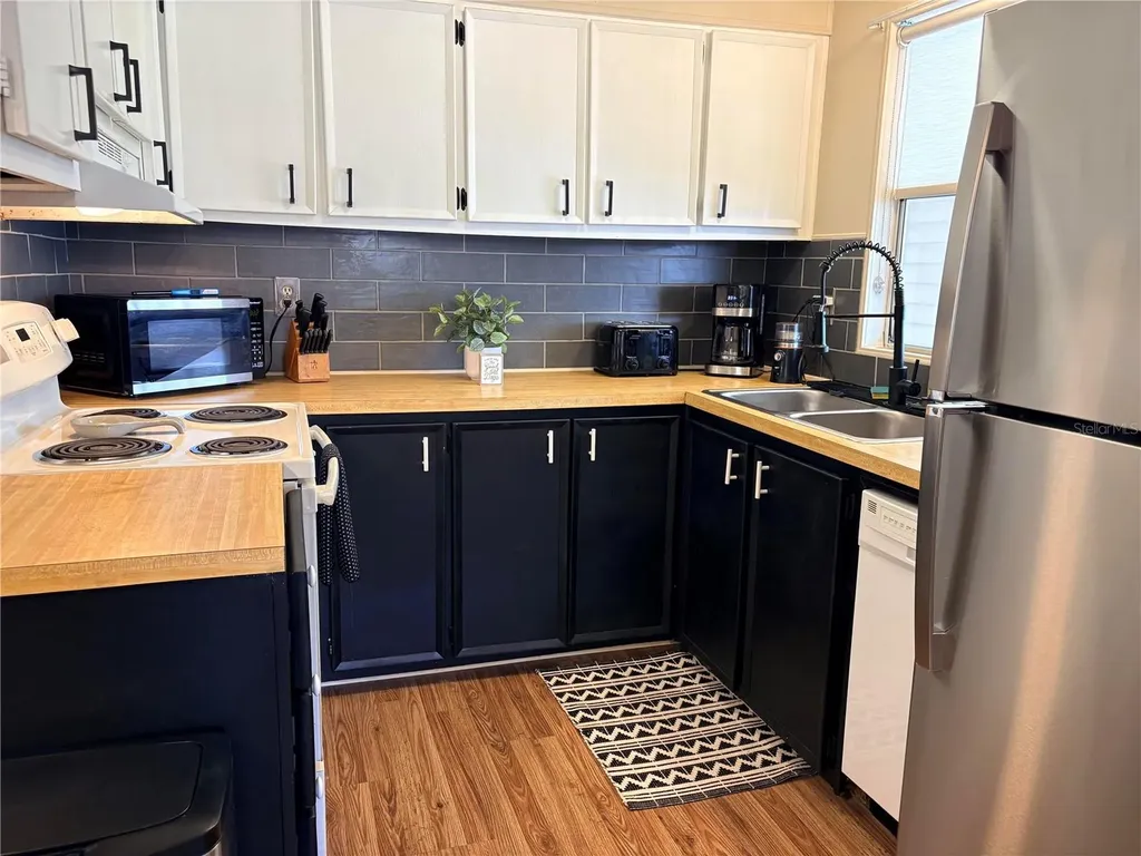2790 Indianwood Drive North Fort Myers FL 33917