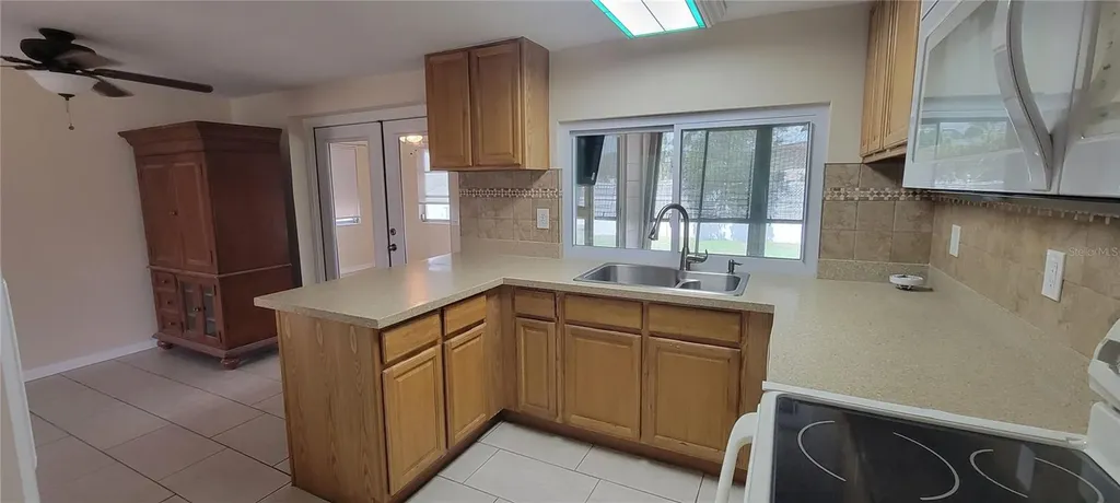 3243 Bayport Drive Holiday FL 34691