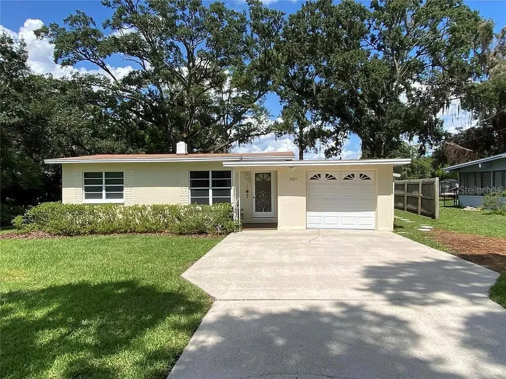 1025 Lake Jessamine Drive Orlando FL 32839