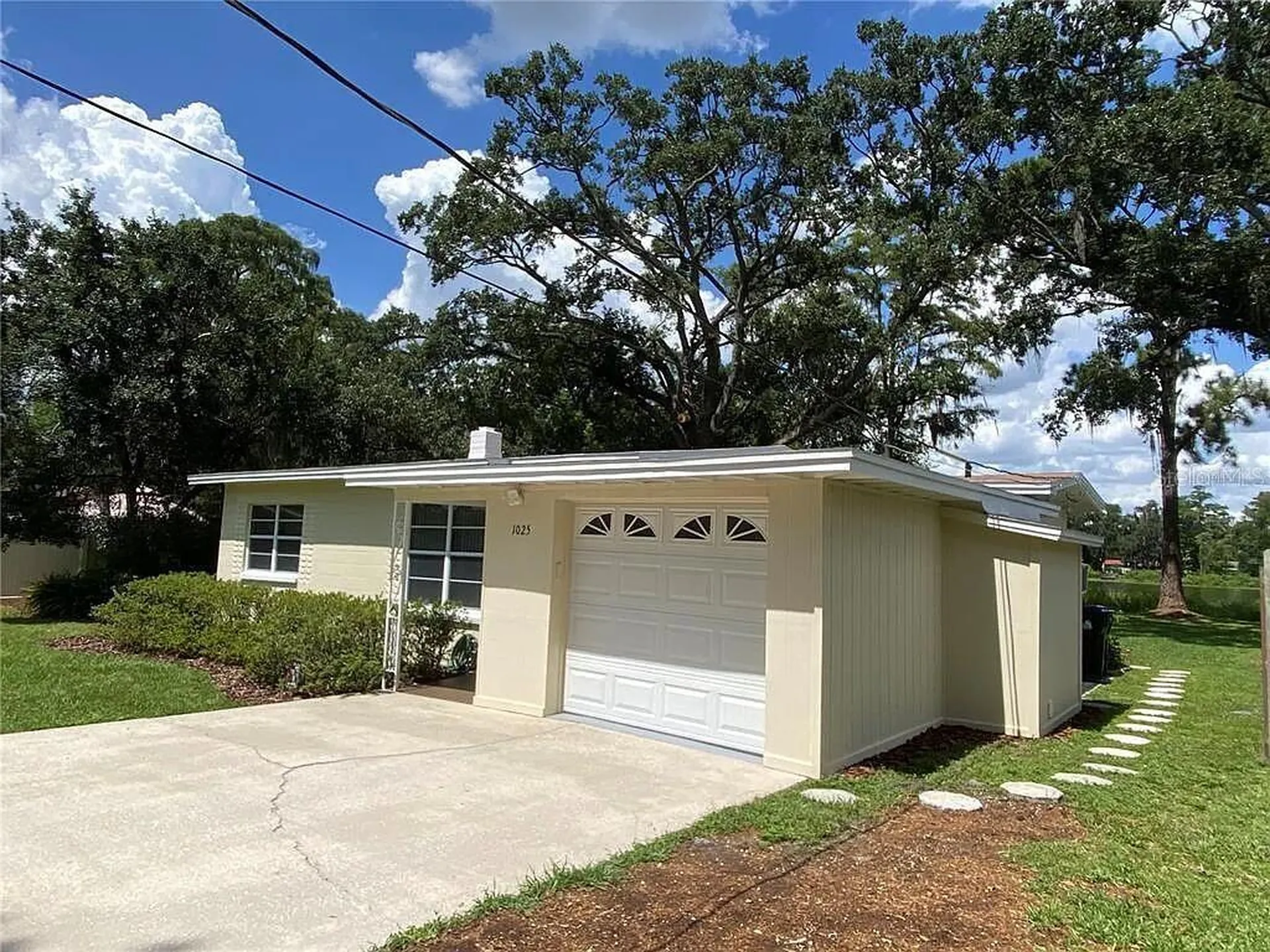 1025 Lake Jessamine Drive Orlando FL 32839