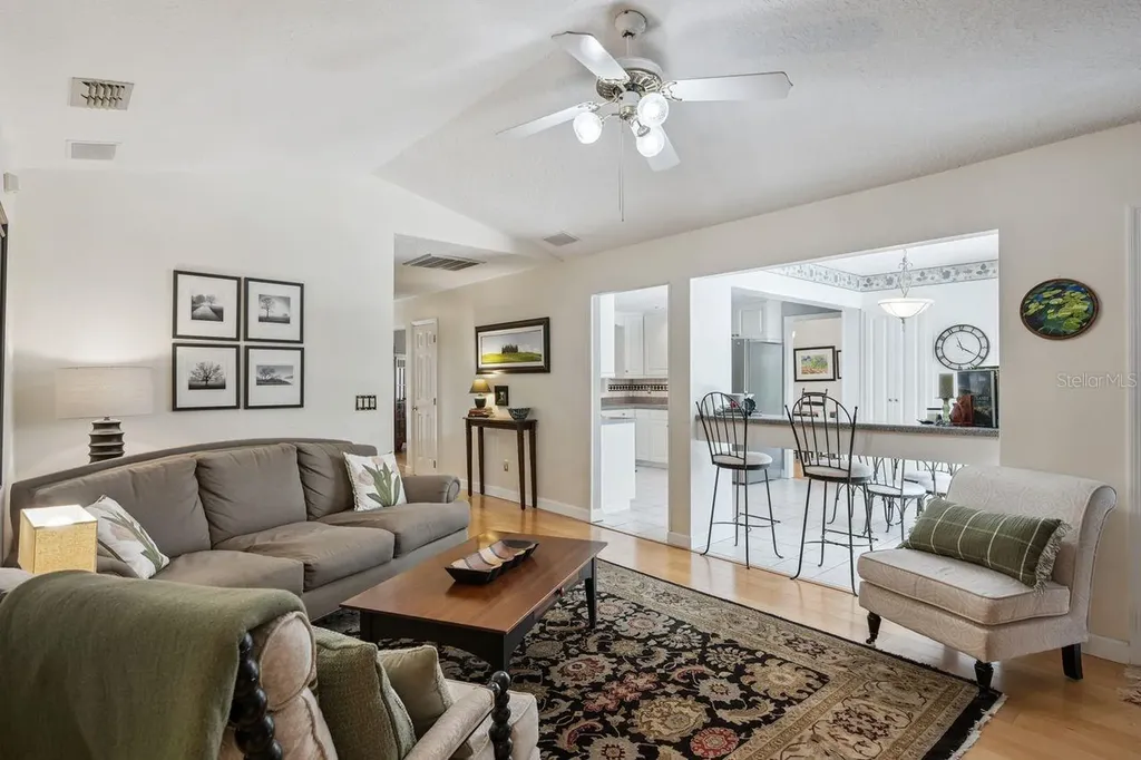 1129 Climbing Rose Drive Orlando FL 32818