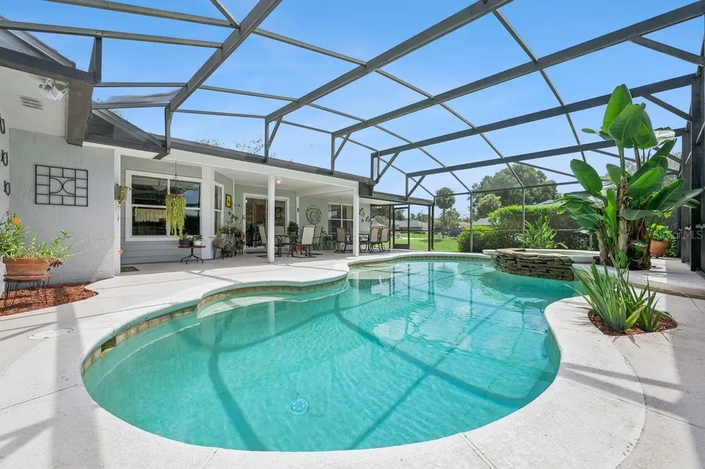 1129 Climbing Rose Drive Orlando FL 32818