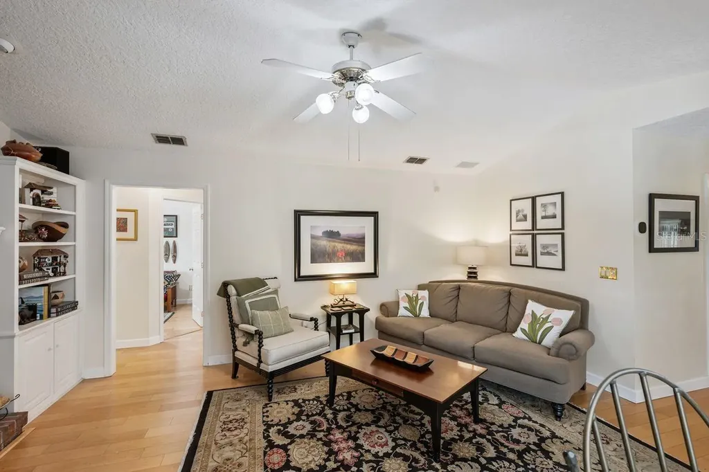 1129 Climbing Rose Drive Orlando FL 32818