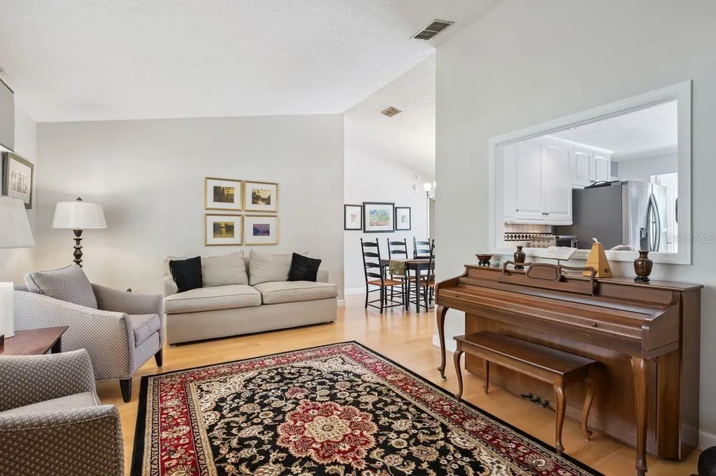1129 Climbing Rose Drive Orlando FL 32818