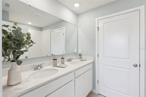 2253 Rita Lane Kissimmee FL 34744