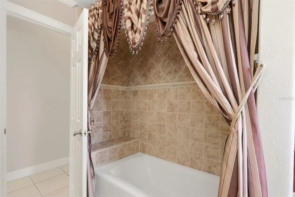 696 Wyckliffe Place Winter Springs FL 32708