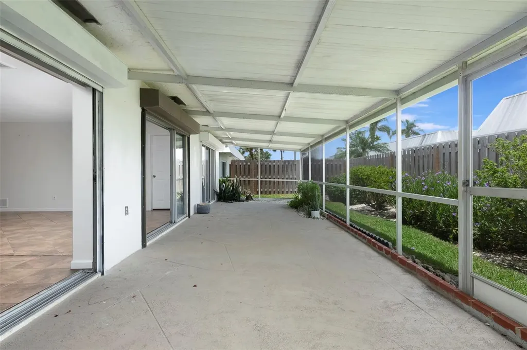 6575 Green Valley Drive Seminole FL 33777
